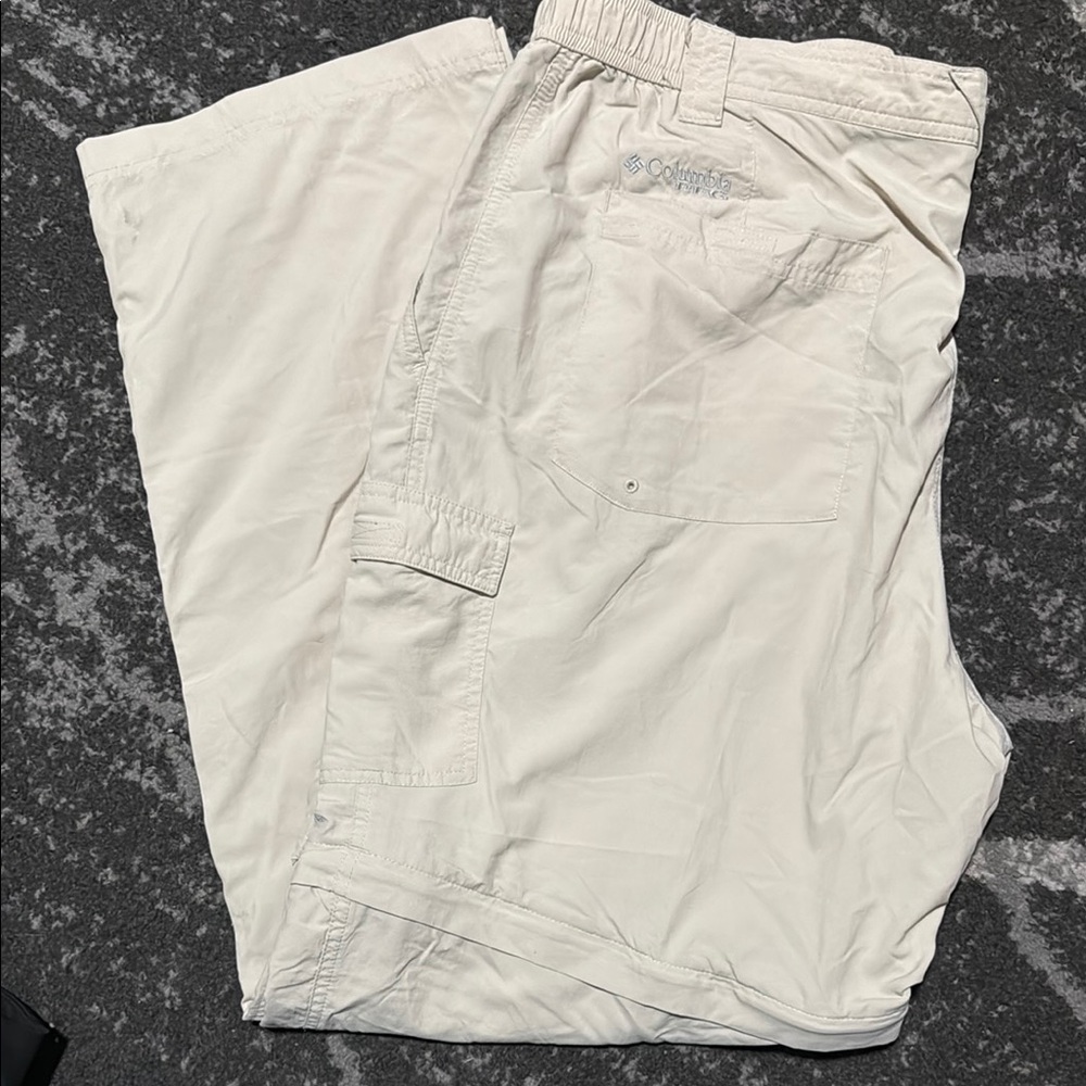 Columbia Cream Cargo Pants
